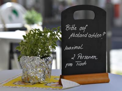 Nach wochenlangen Corona-Maßnahmen werden die Regeln für Restaurants und Cafés gelockert. Gastronomie