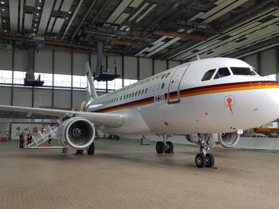 Ein umgerüsteter Airbus A319 steht in einem Hangar. Das Flugzeug soll künftig als Aufklärungsflugzeug der Bundeswehr unterwegs sein. Beobachtungsflüge «Open Skies»