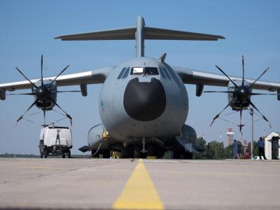 Das Archivbild zeigt einen Airbus A400M der Bundeswehr. Fliegende Intensivstation