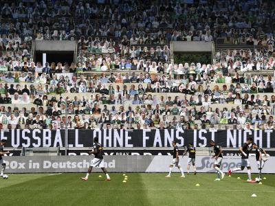 Derzeit sind in den Stadien der Fußball-Bundesliga nur Fans aus Pappe erlaubt. Papp-Fans