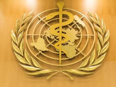 Das Logo der Weltgesundheitsorganisation WHO im europäischen Hauptquartier der Vereinten Nationen in Genf. WHO
