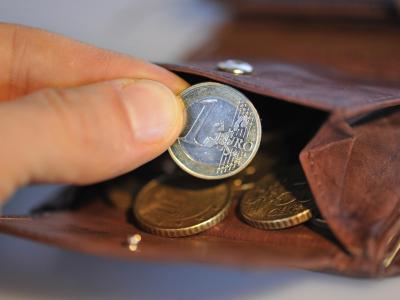 Der Mindestlohn soll bis 2022 auf 10,45 Euro steigen. Einkommen