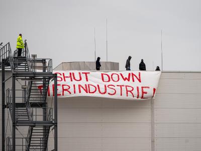 «Shut Down Tierindustrie»
