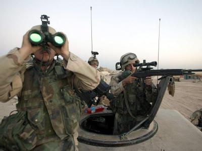 US-Soldaten der 1. Kavaleriedivision vom Stützpunkt Fort Hood in Texas bei einem Einsatz in Sadr City in Bagdad (Archivbild). US-Soldaten