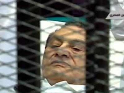 Gegen den früheren Präsidenten von Ägypten, Husni Mubarak, wird das Gerichtsurteil verkündet. Ihm werden Gewalt gegen Demonstranten und Korruption vorgeworfen. Foto: Al Arabiya Husni Mubarak