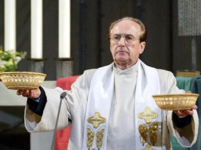 Theologie-Professor Gotthold Hasenhüttl hat Papst Benedikt XVI. für die systematische Vertuschung sexuellen Missbrauchs verantwortlich gemacht. (Archivbild) Gotthold Hasenhüttl