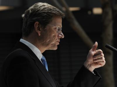 Partei-Chef Westerwelle: Die FDP will aus dem Umfragetief raus. Guido Westerwelle