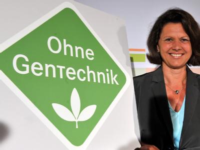 Orientierungshilfe für Verbraucher: Bundeslandwirtschaftsministerin Ilse Aigner (CSU) präsentiert das neue einheitliche Logo «Ohne Gentechnik». Logo «Ohne Gentechnik»